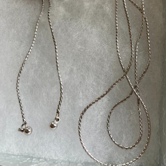 Adorable Avon Bird in Flight Lariat necklace - Picture 3 of 4